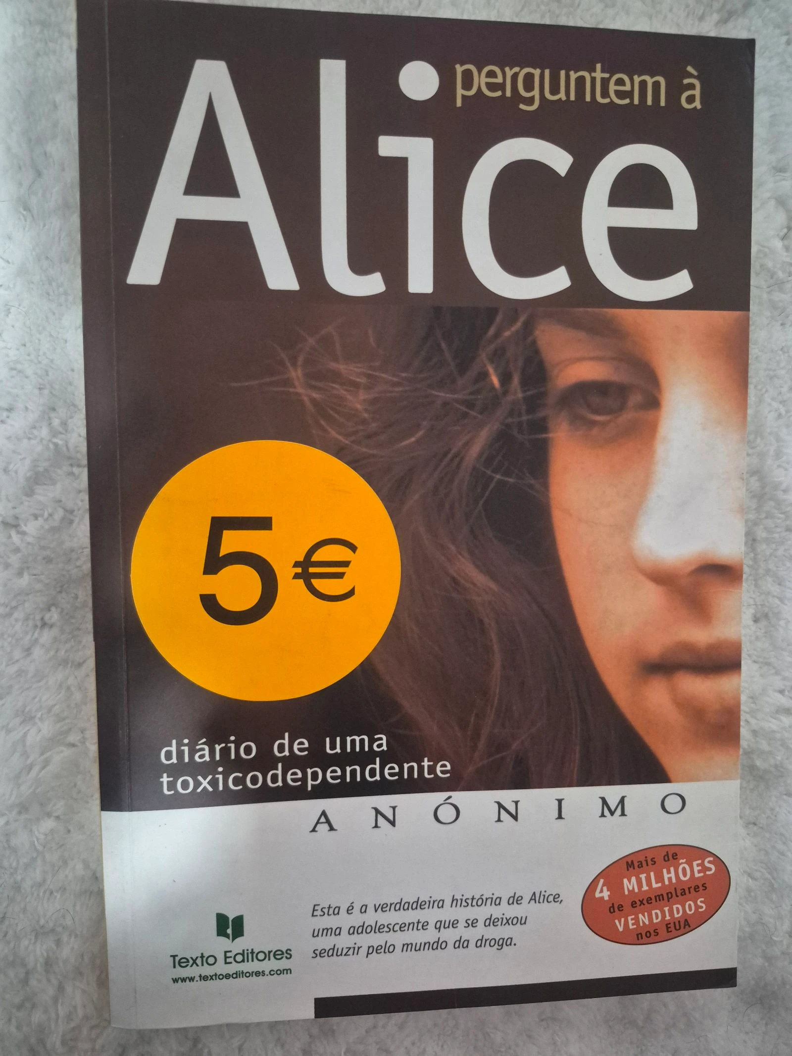 Livro Perguntem à Alice